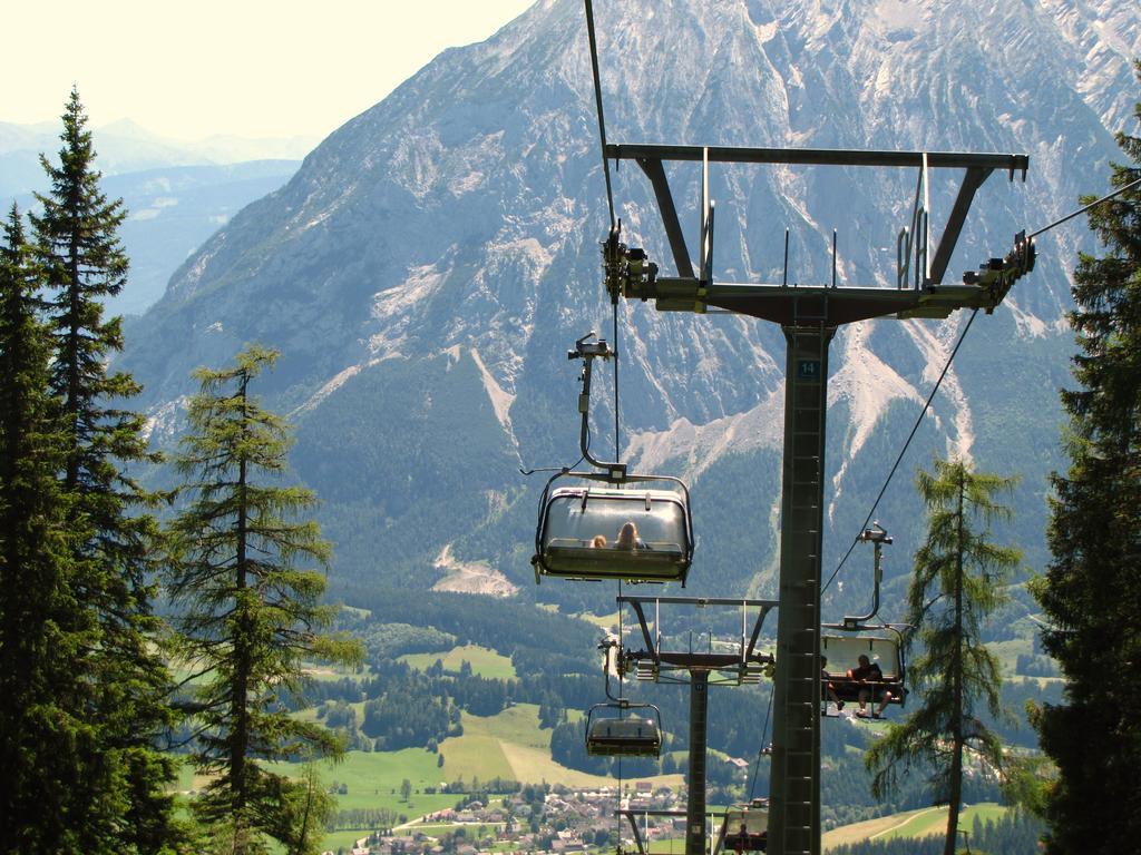 Hotel Berghof Tauplitzalm ภายนอก รูปภาพ