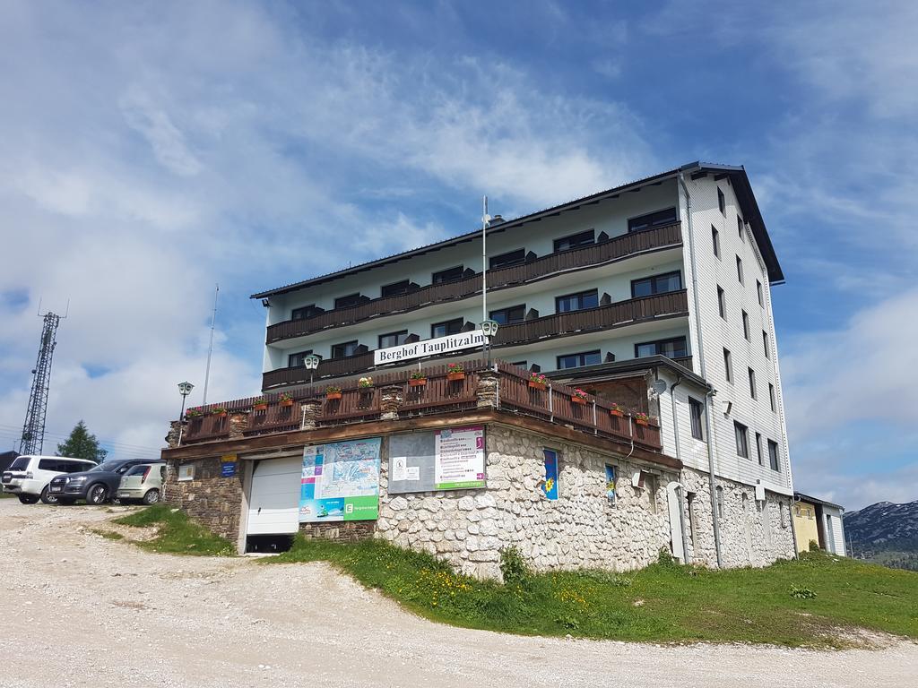 Hotel Berghof Tauplitzalm ภายนอก รูปภาพ